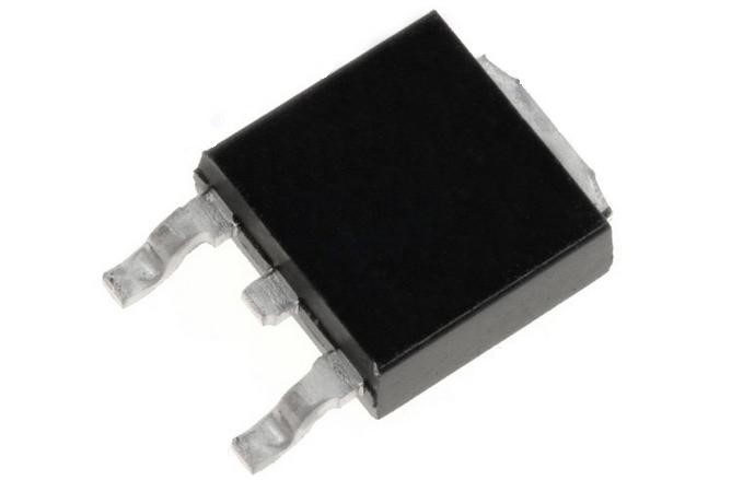TRIAC 4A 700V SMD